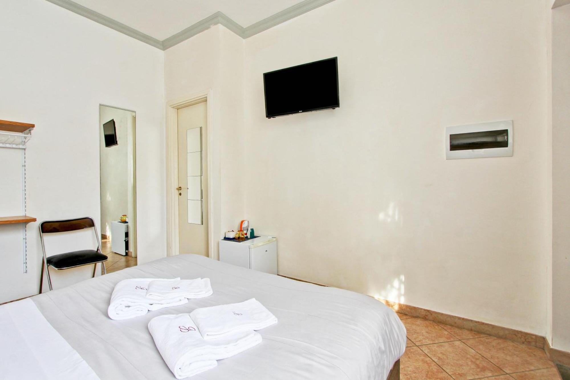 Hotel Borgo Dei Centurione Roma Esterno foto