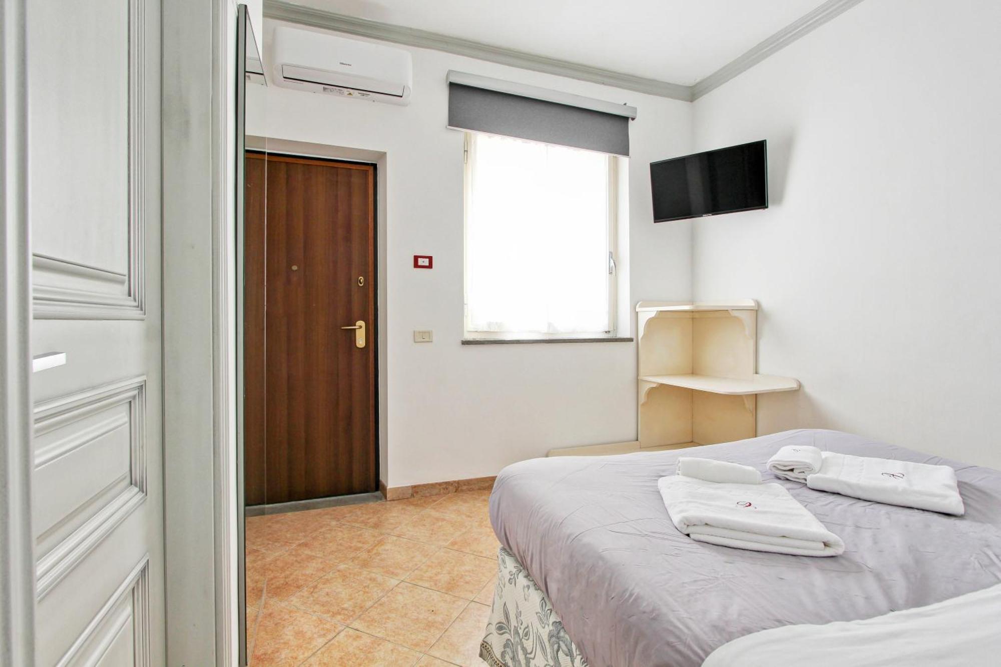 Hotel Borgo Dei Centurione Roma Esterno foto